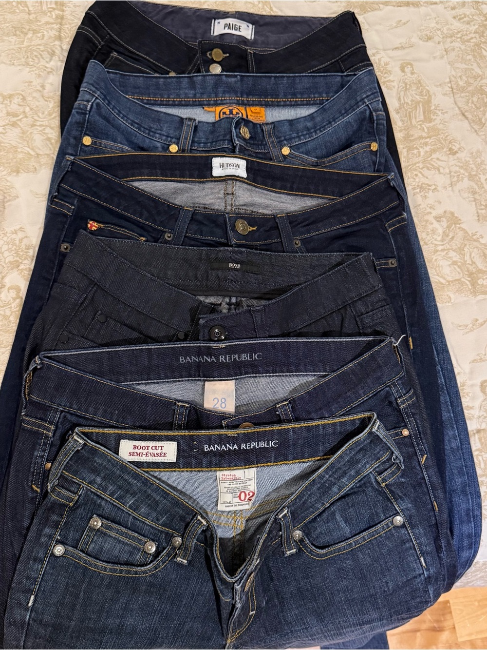 6 Pairs of Women’s Blue Jeans